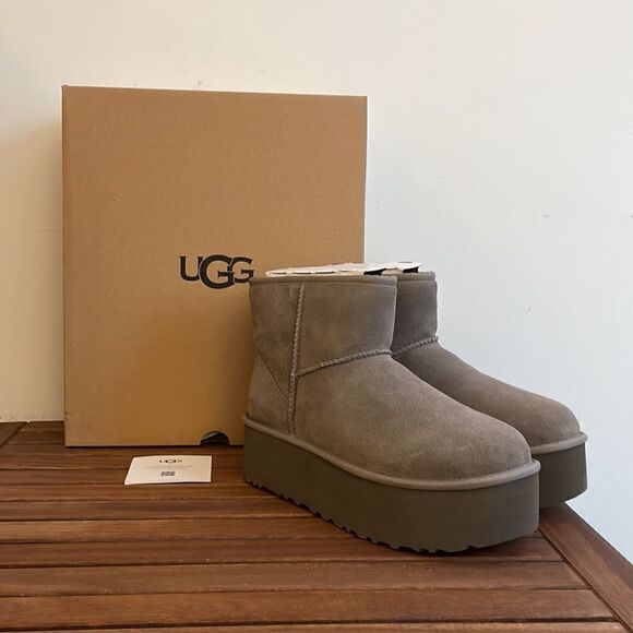 UGG Classic Mini Platform Boots Smoke Plume USA Women Size 10/UK 8/EU 41 - Picture 1 of 16